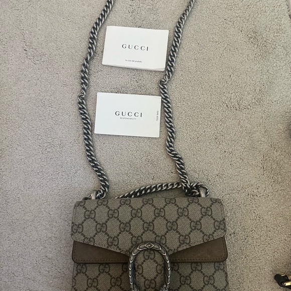 100% authentic like new Gucci Dionysus Medium GG Supreme Monogram Shoulder Bag - Picture 4 of 9